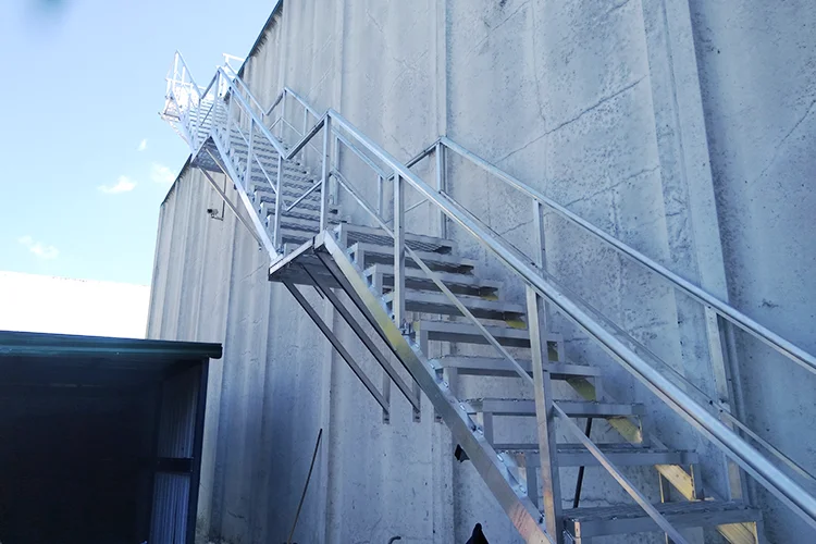 Escalera en desarrollo de aluminio Safer Access